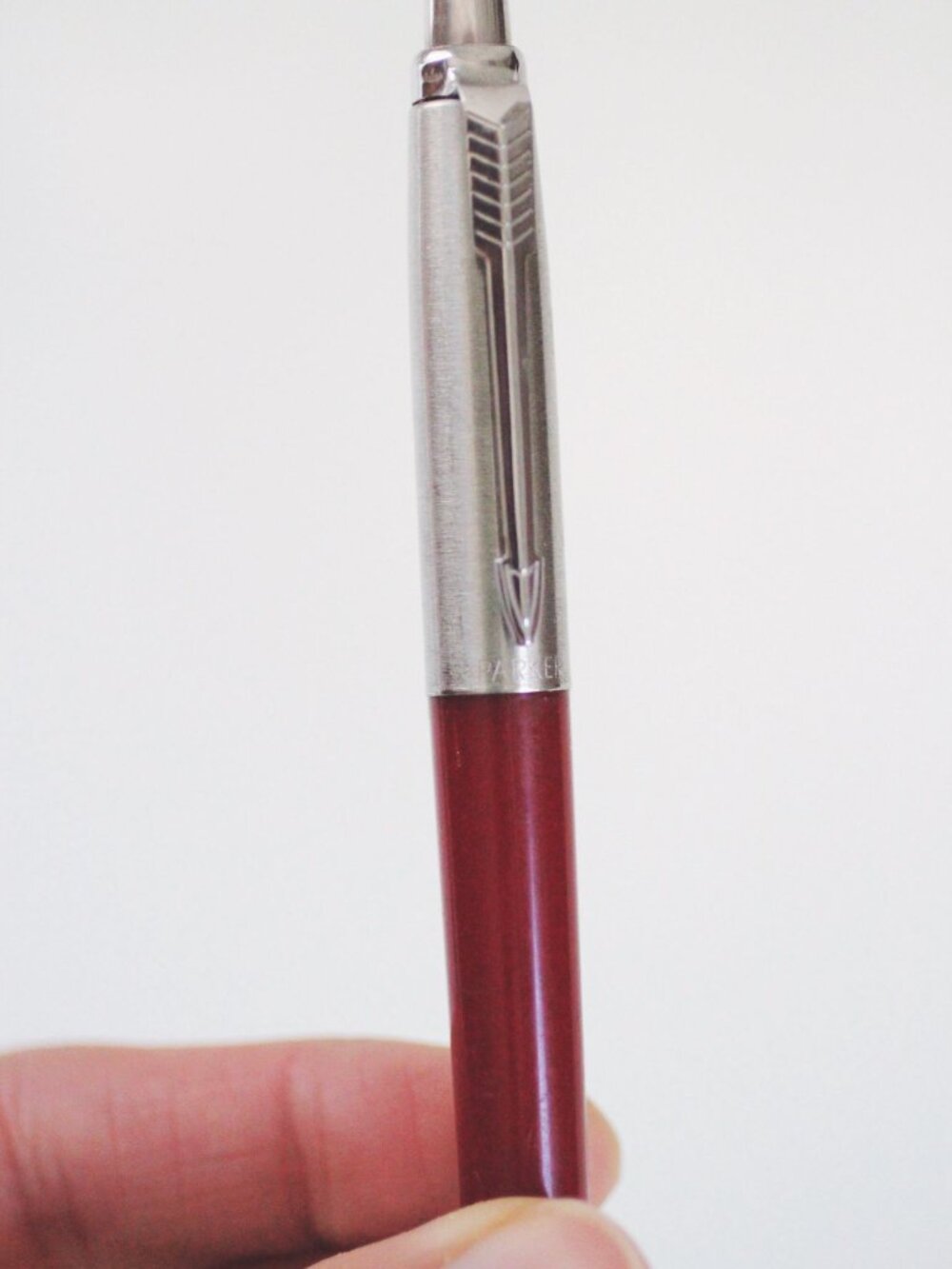 Vintage Parker Jotter Ballpoint Pen Mid Century Retro Red Burgundy Steel - Picture 3 of 3